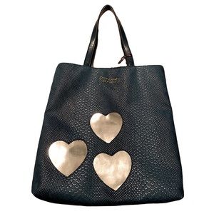 NWT - Princess Vera Wang - Indigo Mermaid
Scale HandBag with Silver Hearts